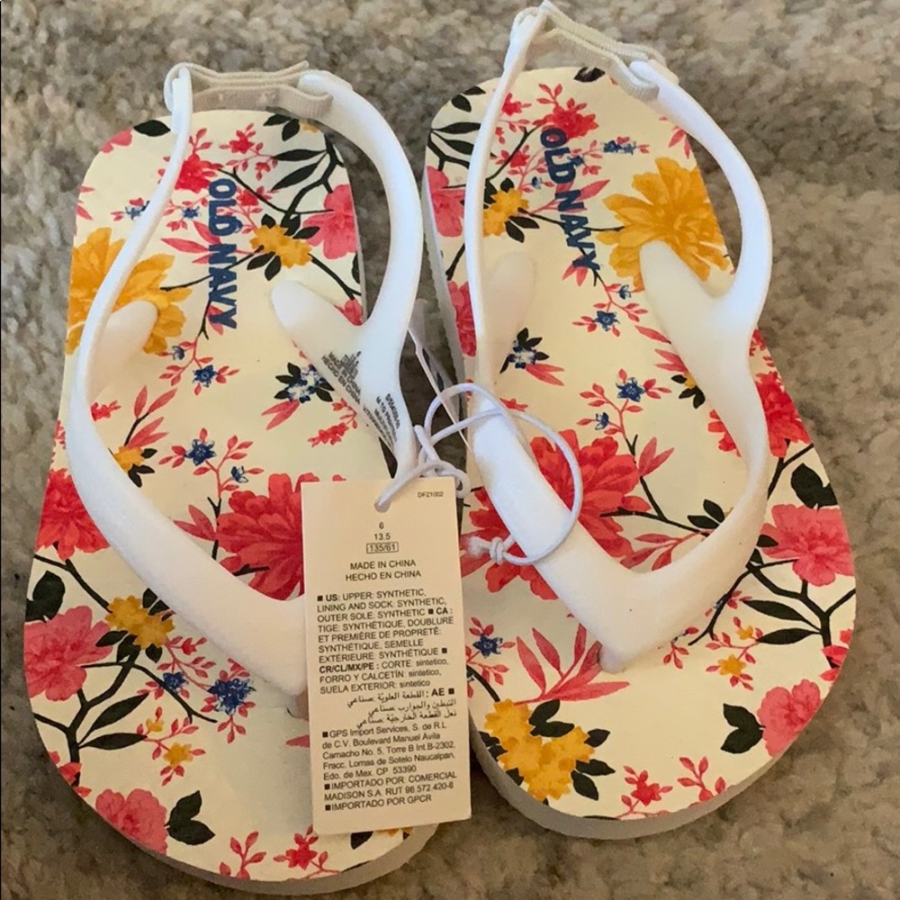 Old navy sandals new with tags